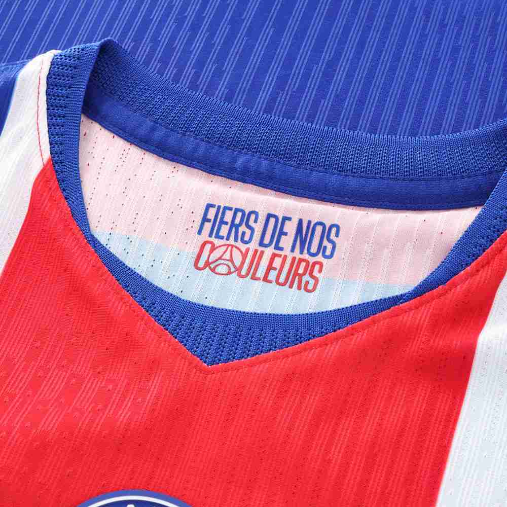 Player Edition Paris Saint Germain Home Kit 26/27